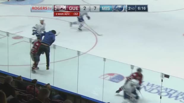 ohl-hockey-fan-ice-mississauga-video.jpg